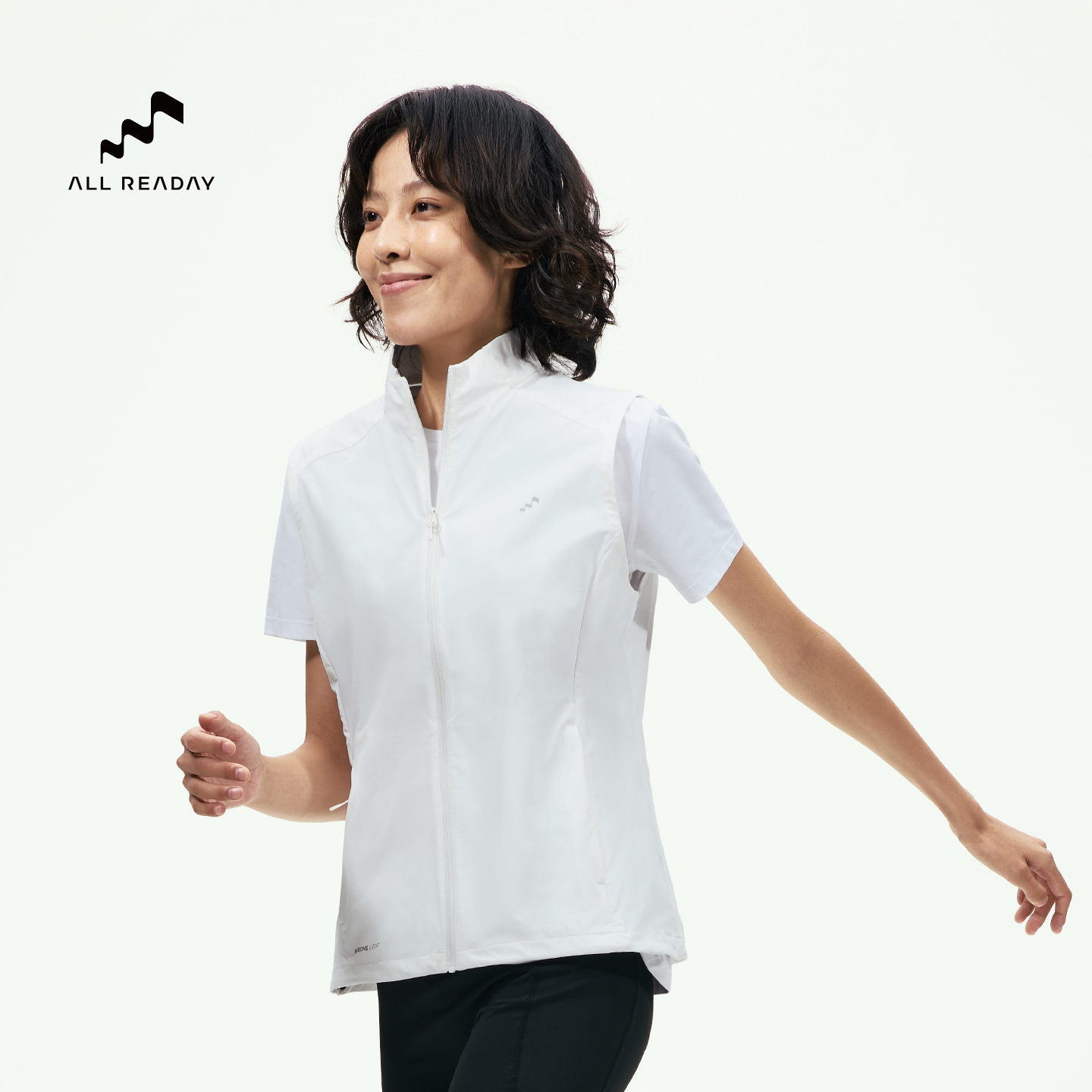 ALLREADAY新奇天 轻雾凉感马甲女户外运动立领薄款背心夏季马夹图片