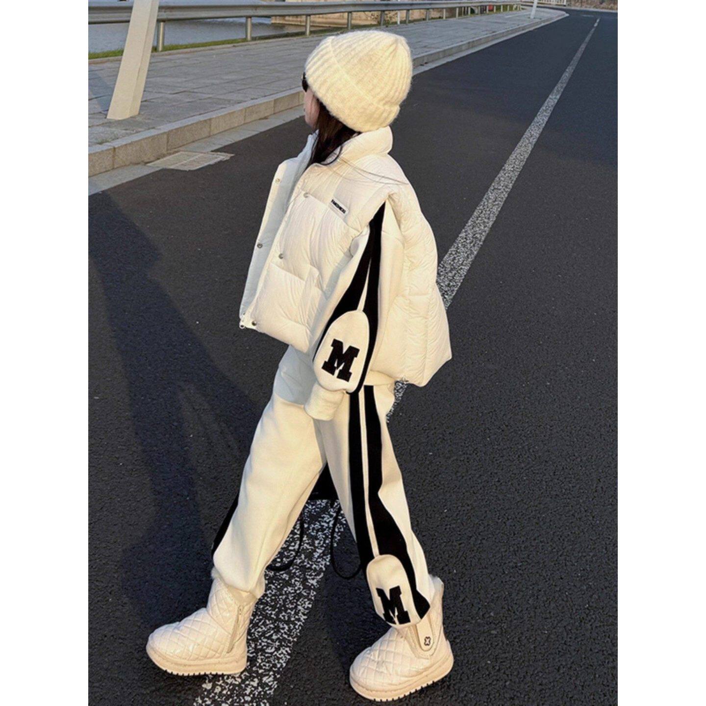 英国MDCW女童秋冬套装2025款加棉保暖马甲外套休闲加绒卫衣运动裤