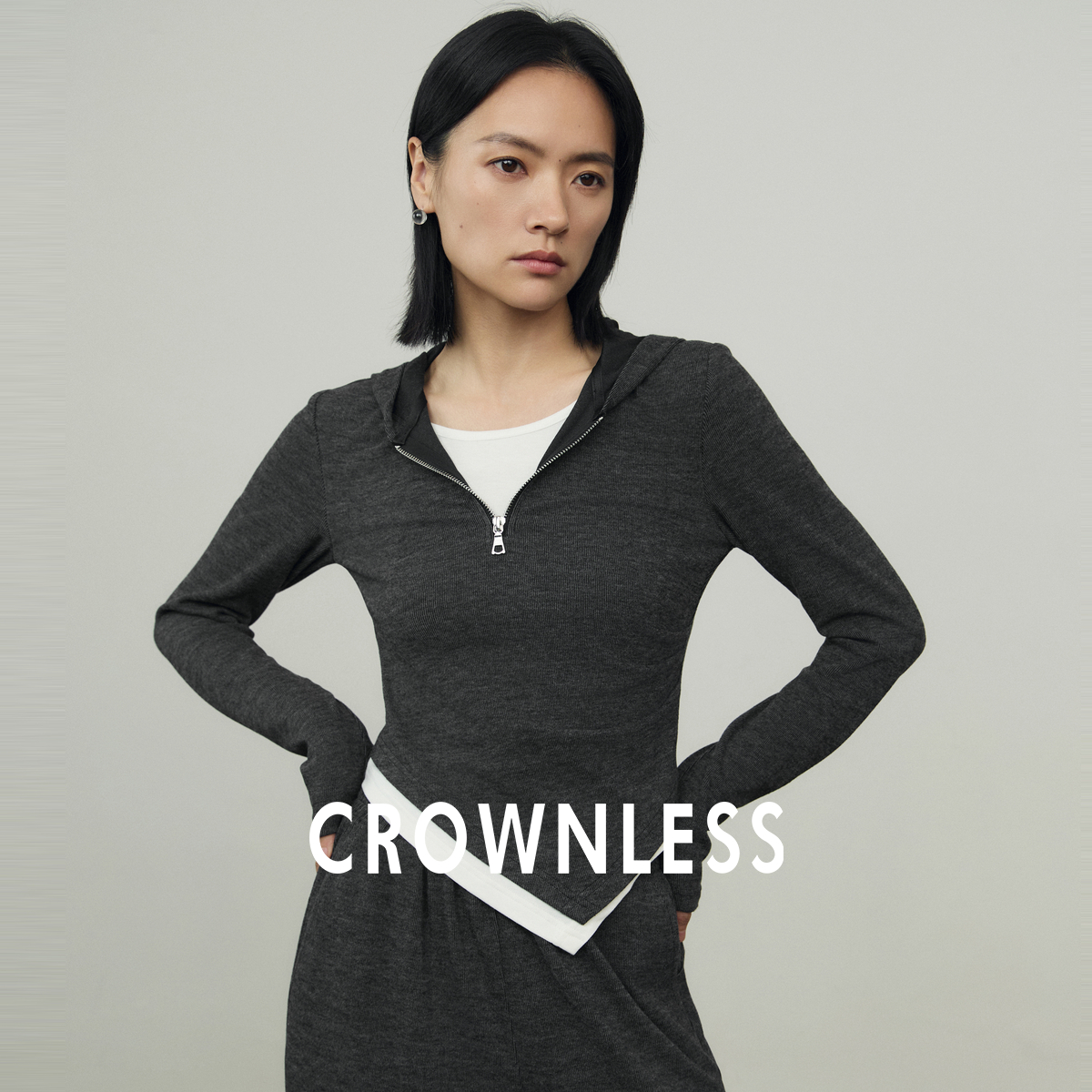 CROWNLESS撞色假两件连帽T恤女