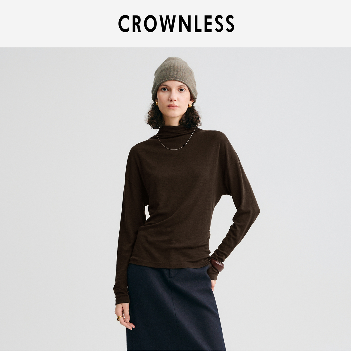 半高领 落肩 弧形剪裁 澳洲美丽奴羊毛纱