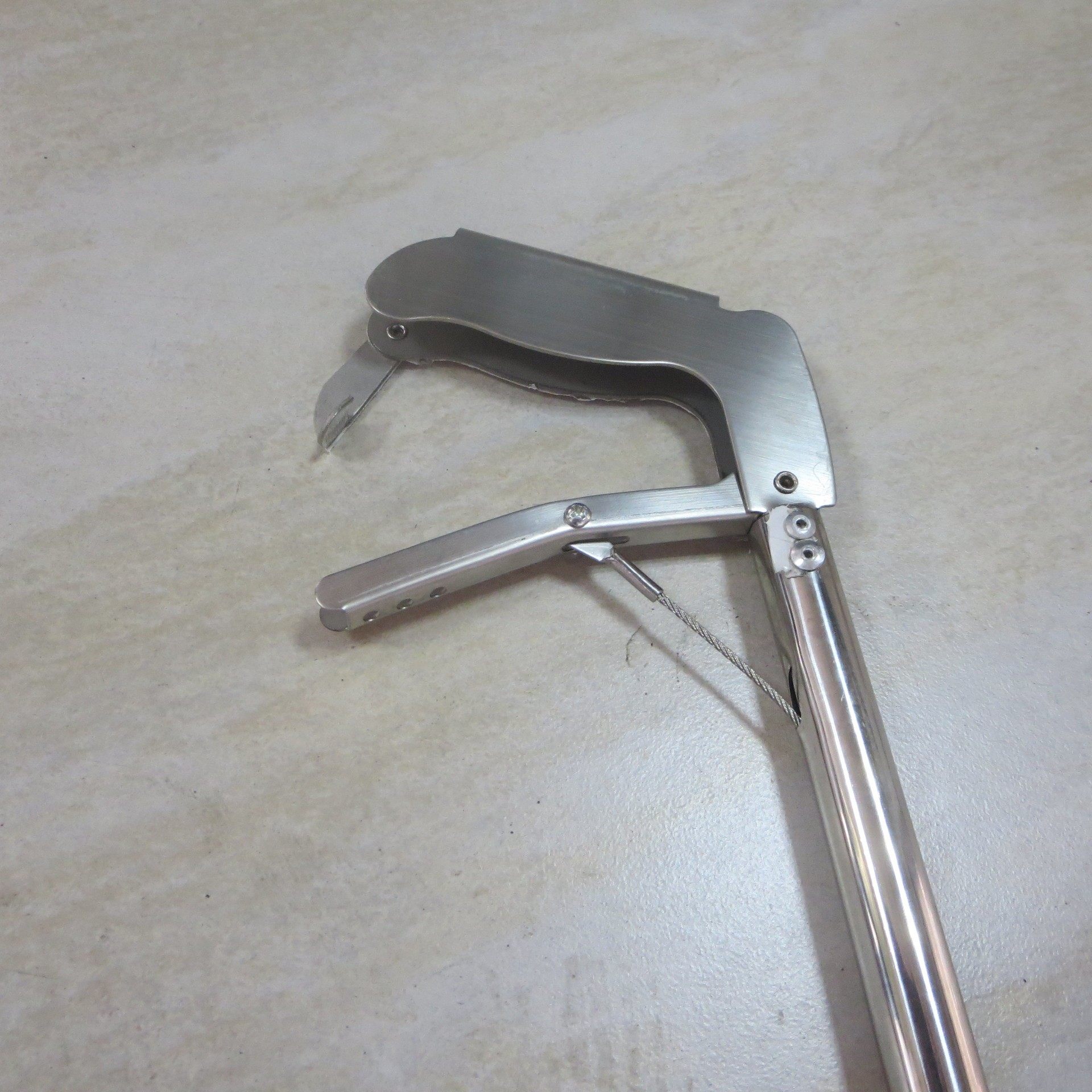 1米折叠锁扣款全不锈钢黄鳝夹泥鳅钳防护工具抓拍用品老猎人牌,五金/工具,车身维修工具,淘宝优惠券,粉丝福利购,淘宝优惠卷