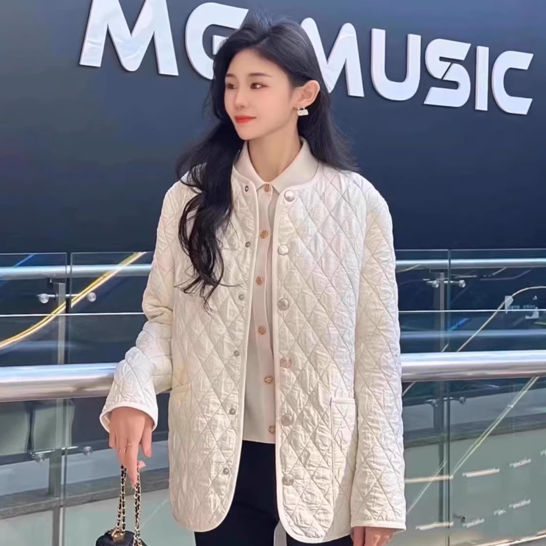 阿玛施圆领新雪丽棉衣女棉服外套