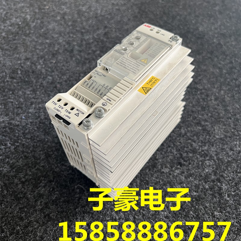 成色新ABB变频器 ACS55-01N-04A3-2 0.75KW 220V 测试功能完好