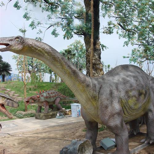 侏罗纪大型仿真恐龙电动机器互动游乐园设备户外广场公园摆件
