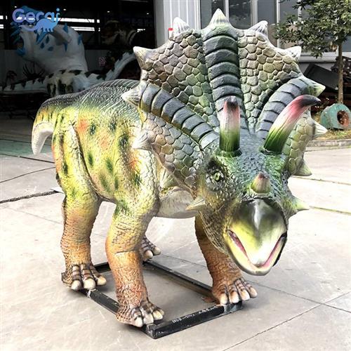 白垩纪三角龙硅胶软皮仿真模型户外景观园林大型动态恐龙制造厂家