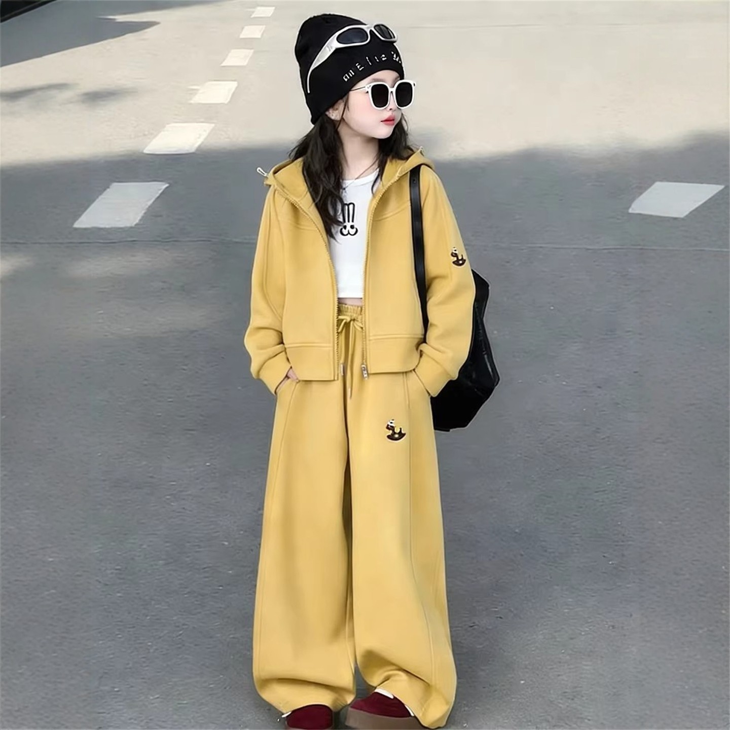 韩国Uamtor女童运动套装秋季2026新款女孩洋气超好看韩系早春穿搭