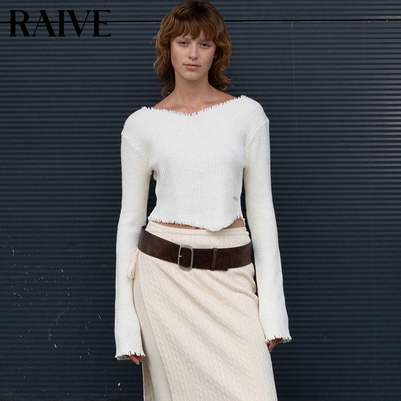 RAIVE不对称下摆短款毛针织衫