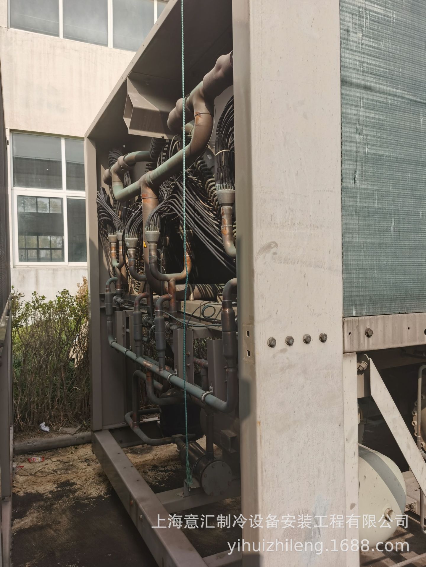 约克螺杆热泵机组制冷量516/471kw出租与出售