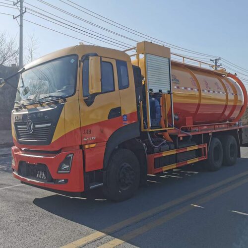 程力东风天龙后八轮吸污疏通车