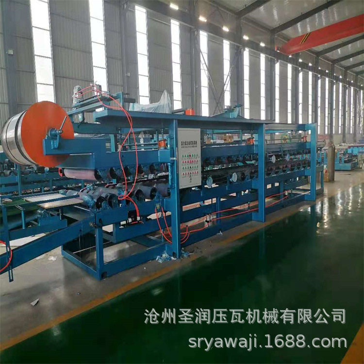 上海复合板厂供应岩棉泡沫夹芯板设备两层铁皮夹泡沫岩棉设备