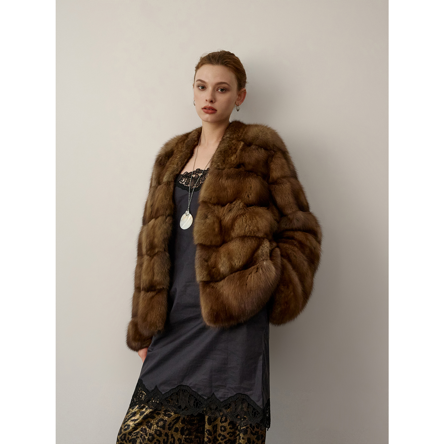 北欧传奇|俄罗斯进口满天星紫貂外套女V领落肩横排整貂貂皮皮草冬