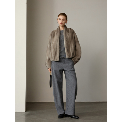 北欧传奇|进口天鹅绒级母貂整貂水貂外套2025新款V领短款貂皮皮草