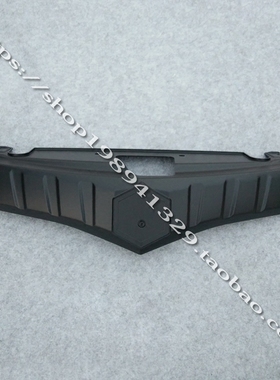 雷丁D30d电动汽车轿车前保险杠上中网格珊 雷丁电动车前护杠上中