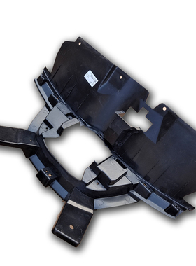 北汽新能源EC3中网加强件前杠水C箱上盖板北汽充电口支架充电底座