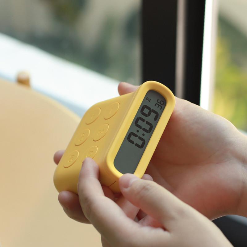 C5小闹钟简约电子静音学生计时器智能夜光大R音量懒人床头时钟