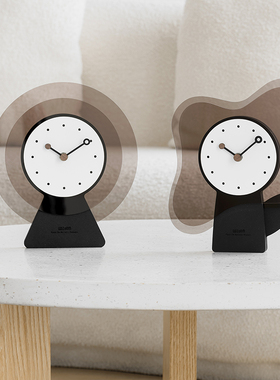 ins网红书房卧室桌面q座钟摆件家居饰品办公桌氛围感装饰小众轻奢