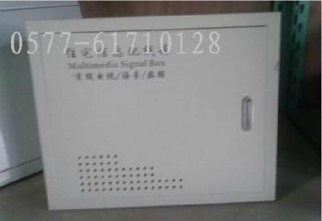 多媒体信息箱弱电布线箱集线箱空箱300*400*100体0.5门0.8