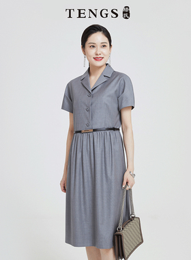 TENGS滕氏/萨侬女装夏季新款简约通勤暗纹翻领纽扣装饰连衣裙连肩