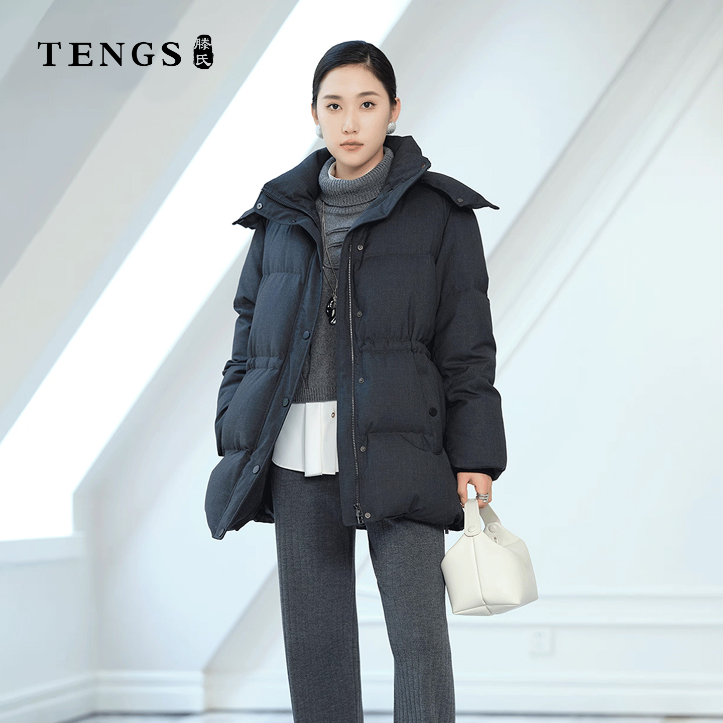 TENGS冬季新款轻奢舒适羽绒服
