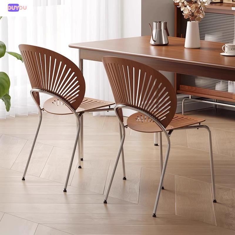 北欧餐椅家用贝壳网红简约复古现代椅轻奢太阳实木靠背椅餐桌椅子
