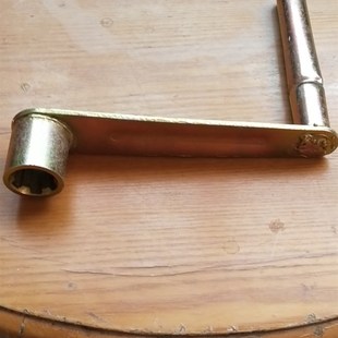 启闭机摇把,水闸侧摇平推手轮手动手电两用螺杆启闭机铸铁水闸门
