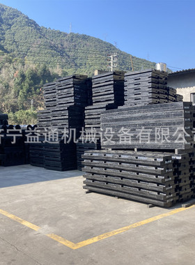 铁路橡胶道口板道路橡胶道口垫p43p50p60铁路道口垫板橡胶减速垄