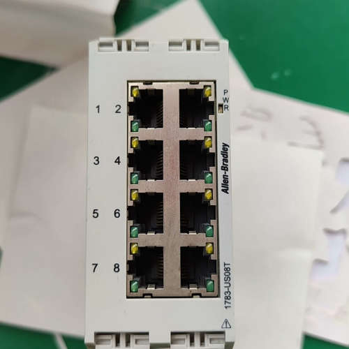 议价交换机，型号：1783-US08T，实物图拍摄，