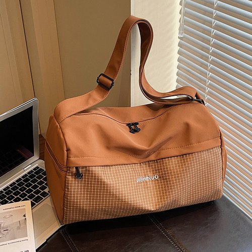 运动健身包2025新款大容量旅行包