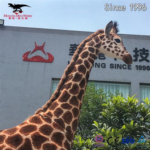 大型仿真动物模型制作工厂粘毛的硅胶软体动态长颈鹿模型雕塑摆件