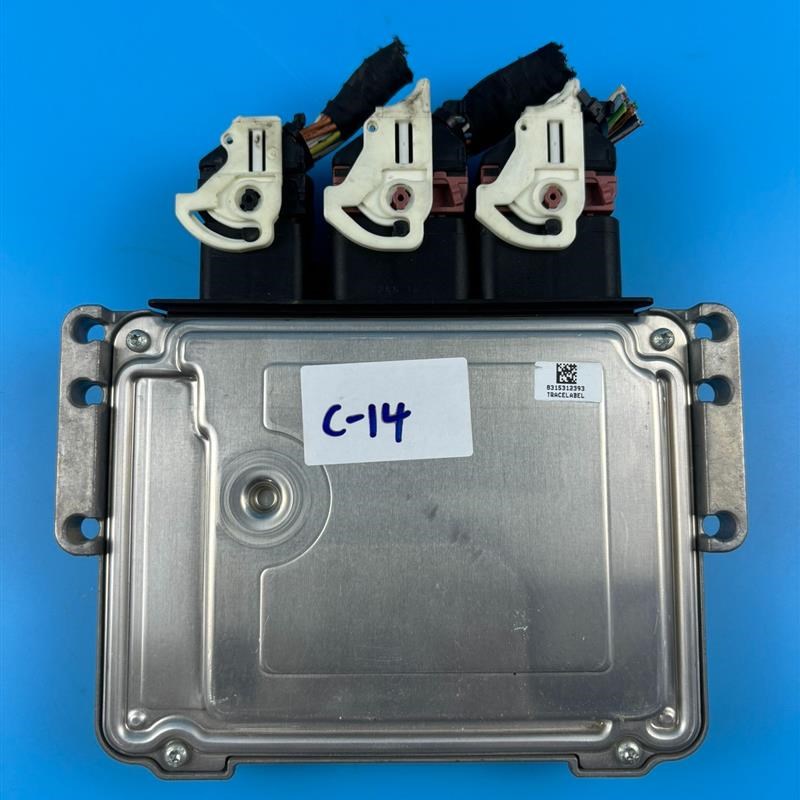 标致3008电i脑板,发动机电脑板,自动挡1.6,0261S0