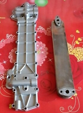 尖头解放141柳特大柴.o锡柴6110发动机机油冷却器芯.偏盖板145-15