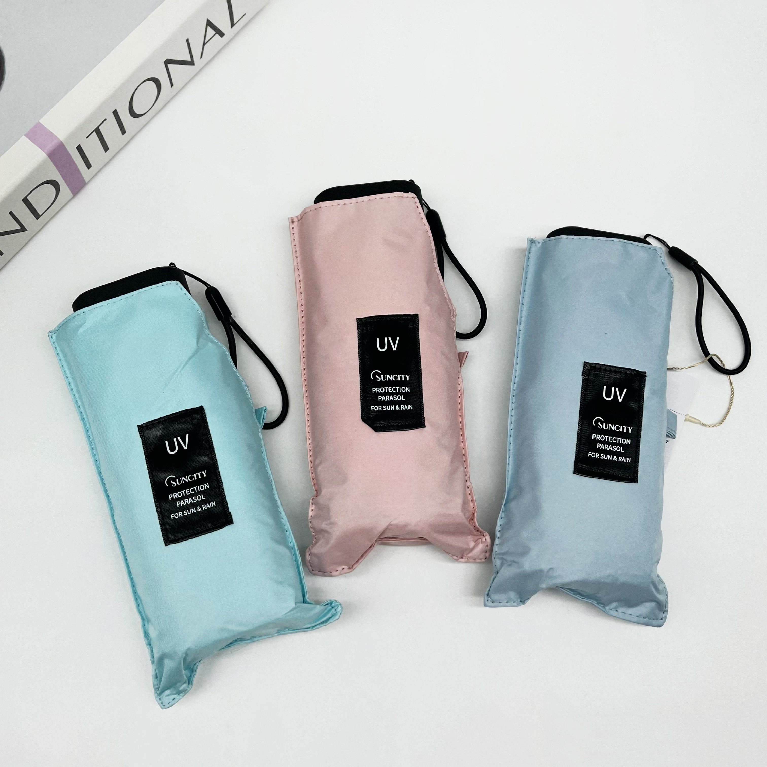 太阳城扁六折15cm简约素色马卡龙色加厚黑胶涂层折叠小巧防晒雨伞