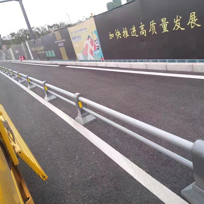 定制机非隔离护栏市政道路机动车人行道马路栏杆防撞栏不锈钢人车