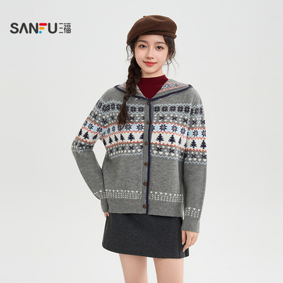 三福披肩2025冬季费尔岛纽扣宽松连帽毛织开衫外套女装515774