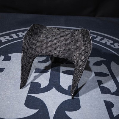 春风ZEEHO极核电动车AE8改装蜂窝碳纤X维尾灯装饰件