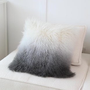 北欧沙发靠垫滩羊毛抱枕长毛皮草纯羊I毛抱枕简约轻奢样板间装饰