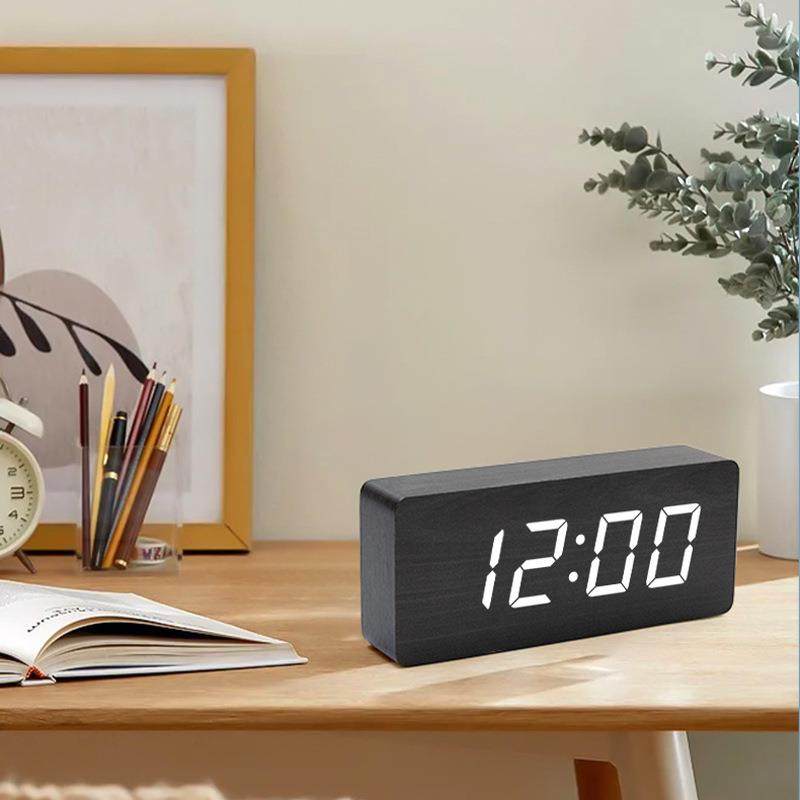 大数字LED闹钟 温度日期自动调光木头钟时钟 个性电子礼饰品座钟,农机/农具/农膜,其它农用工具,淘宝优惠券,粉丝福利购,淘宝优惠卷