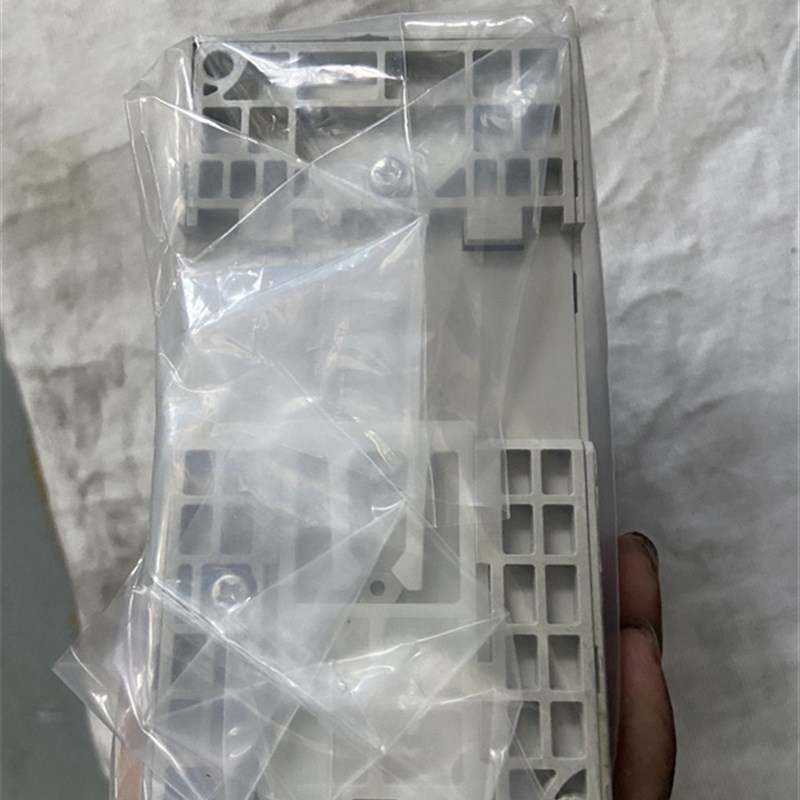 全新正品台达变频器VFD004L21A 400W 0.4KW 220V全新没有包装