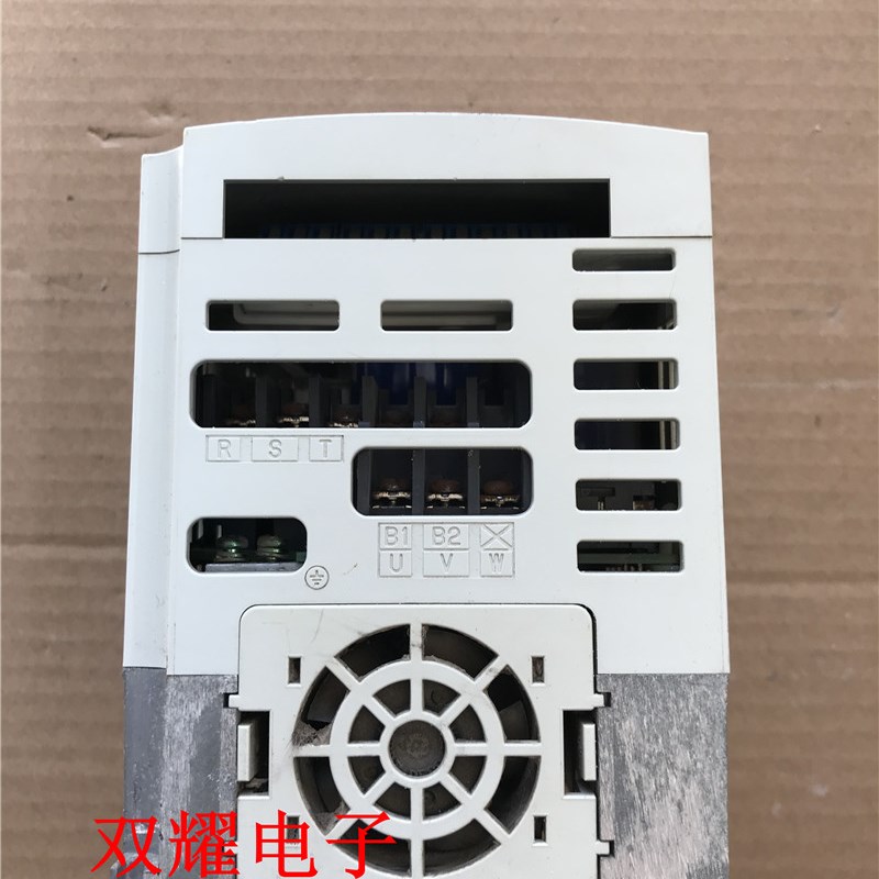 LG/LS变频器SV015IG5A-4 1.5KW 380V 成色漂亮 品质保证 原装拆机