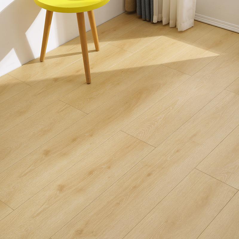 国标强化复合地板家用防水耐磨环保卧室原木风锁扣直销12mm