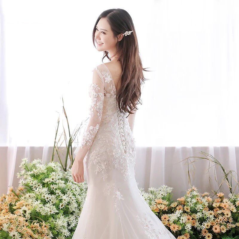 新品鱼尾长袖主婚纱2025新款修身新娘礼服女小个U子拖尾森系简约