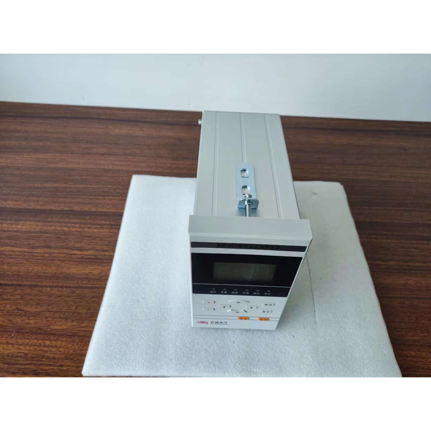 许继综保WCH-831三段零序电流保护TV断线告警装置