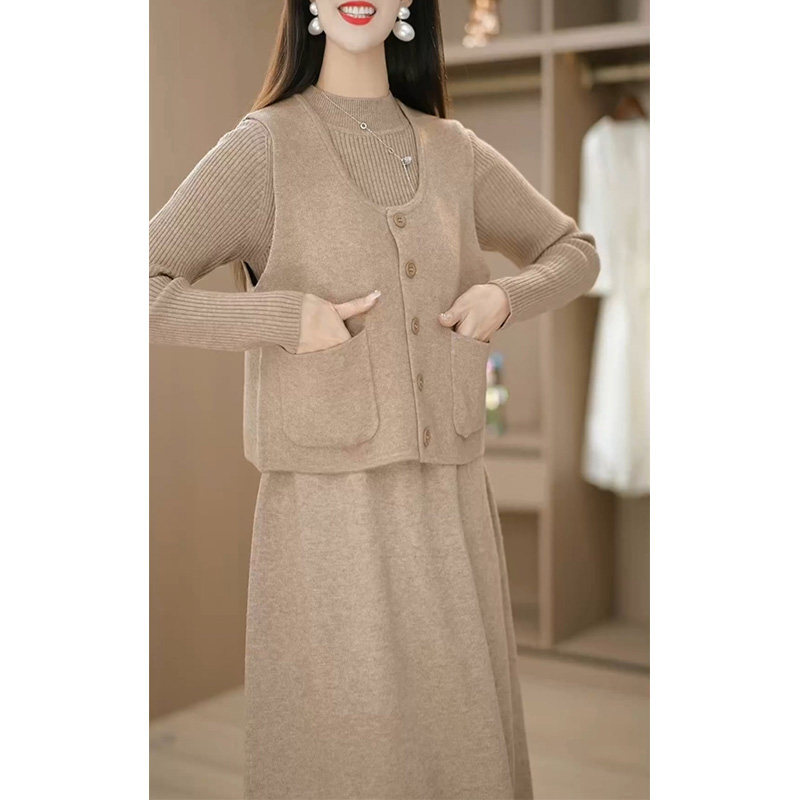 新品秋冬两件套长袖针织连衣裙2025新款K女春秋时尚马甲显瘦套装