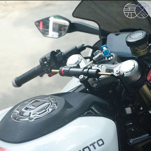 适用春风450SR 改装钛尺码方向阻尼器J支架前减震肽尺防止摇摆配