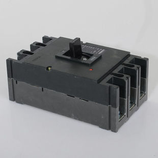 225 100 400 630 100A 人民电器集团塑料g外壳式 3300 断路器DZ20Y