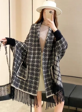 小香风流苏斗篷仿水貂绒针织披肩