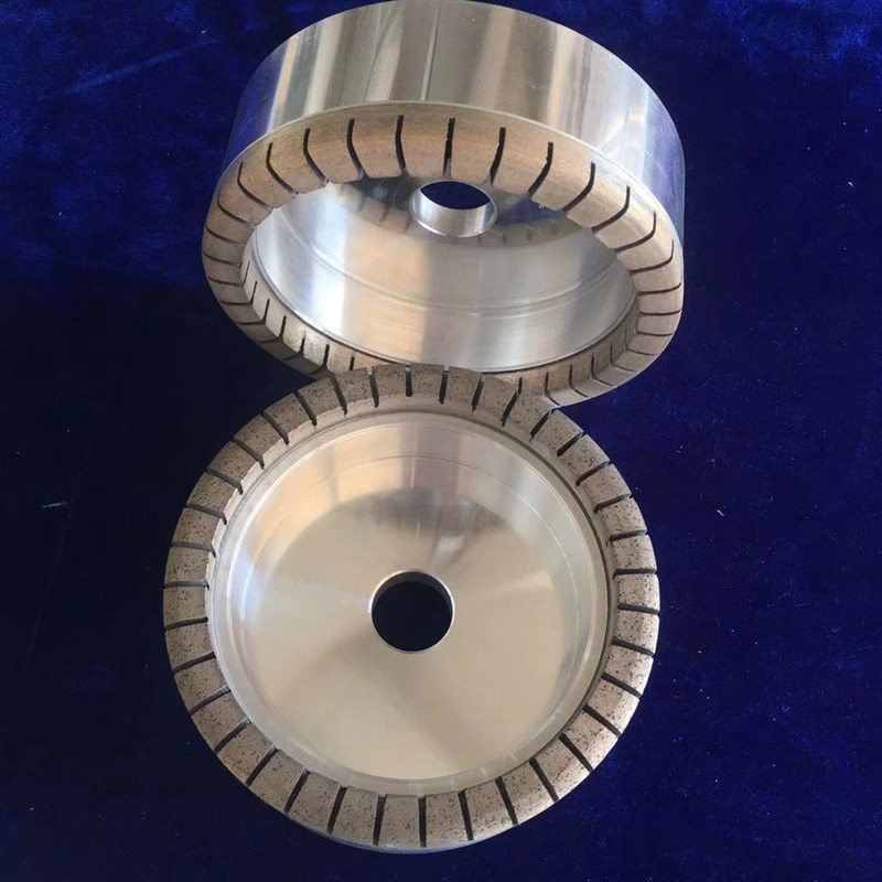 刹车片用烧结金刚石砂砂轮机多种粒度供应磨石墨带齿杯型角磨机