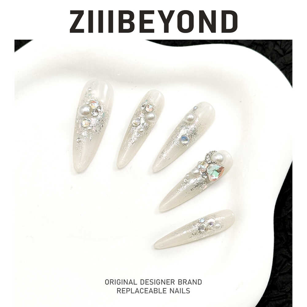 再变富士山下穿戴甲气质高级感