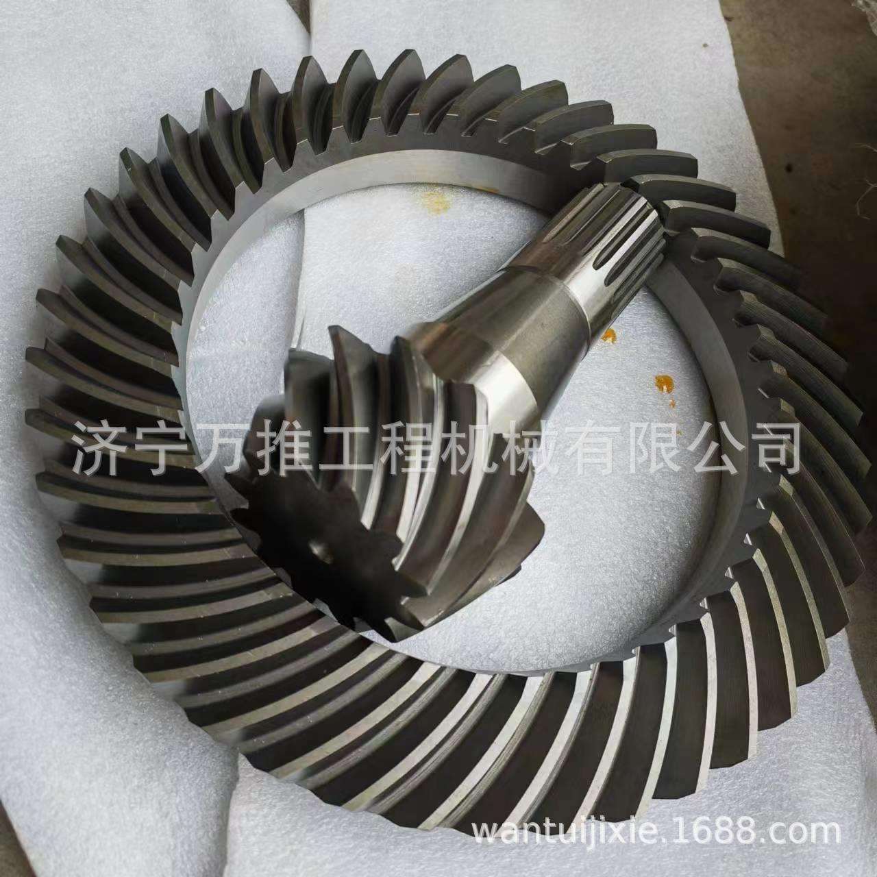 平地机GD511齿轮总成23A-22-11200