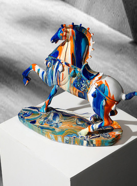 北欧艺术炫彩马摆k件创意客厅电视柜玄关酒柜现代家居装饰乔迁礼